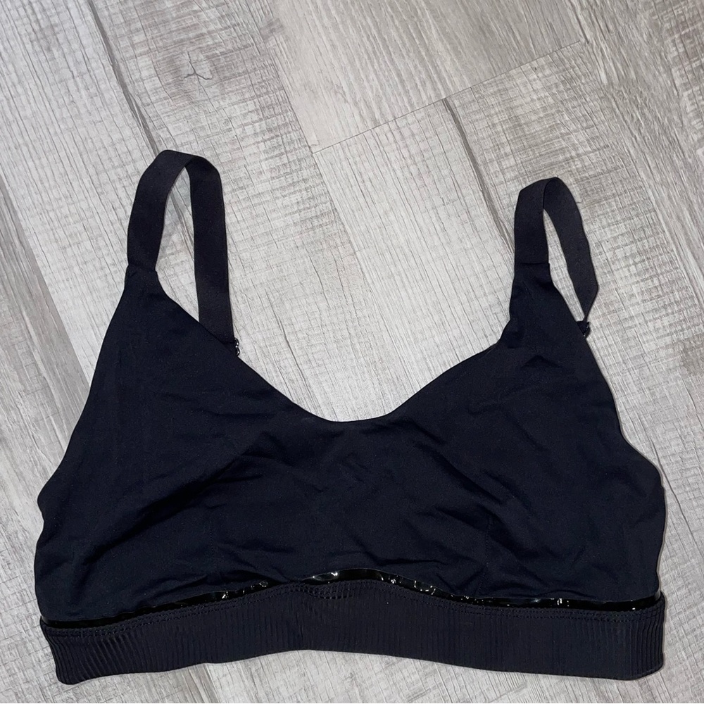 Black lululemon bra